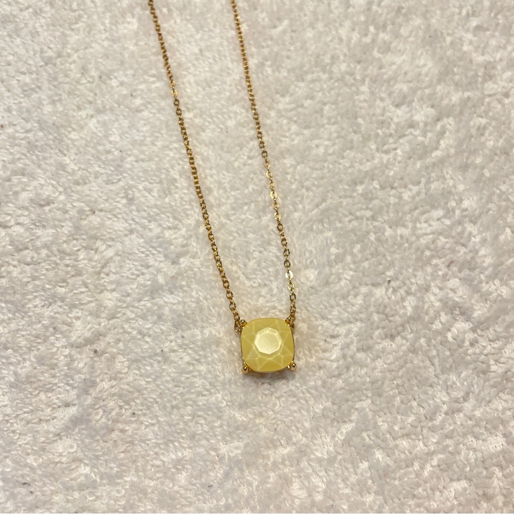 Yellow gem pendant silver necklace